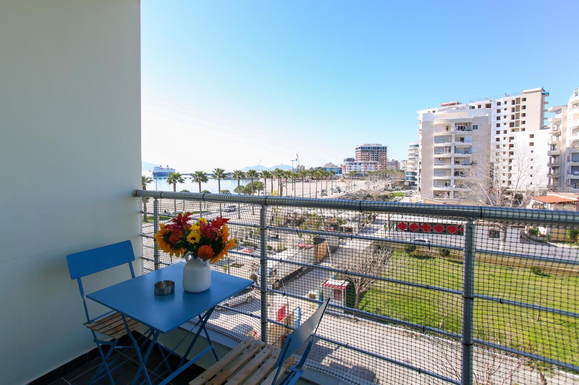 Seascape Apartments Vlore Exterior photo